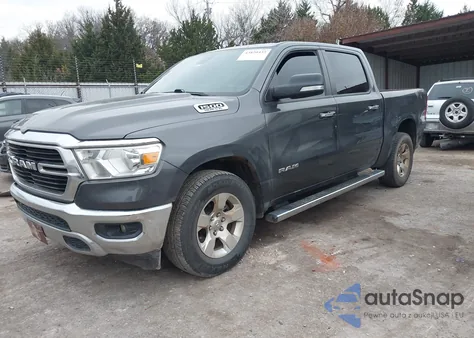 2020 Ram 1500 Big Horn 4X2 5'7 Box z USA, uszkodzony, nr VIN 1C6RREFT8LN368369